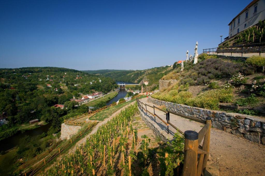 Hotel Lahofer Зноймо Екстериор снимка